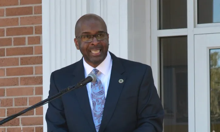 week-in-review:-a-controversial-chancellor’s-$1.1m-payout