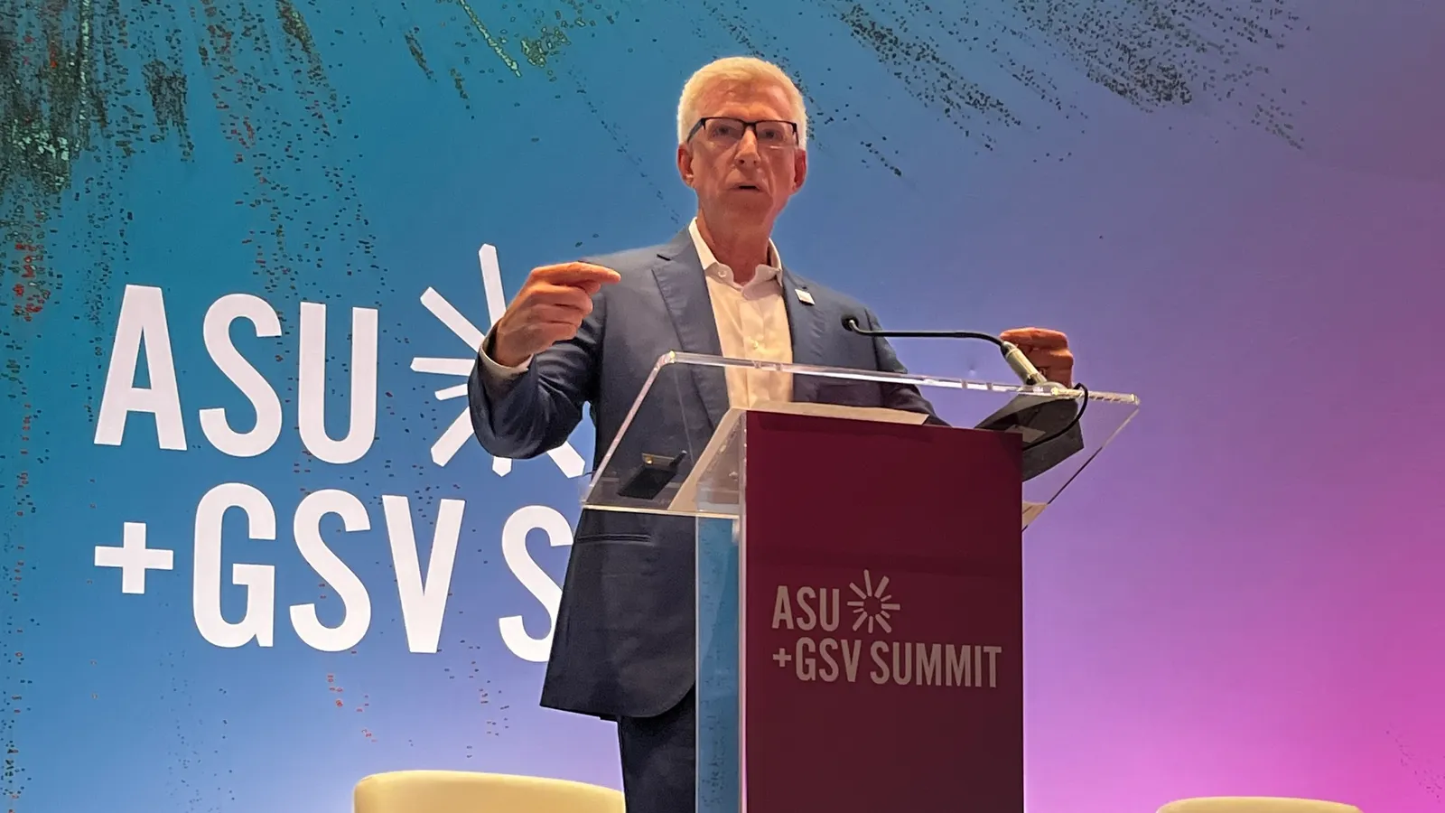 ai-is-remaking-the-workforce.-how-can-colleges-ensure-students-thrive?