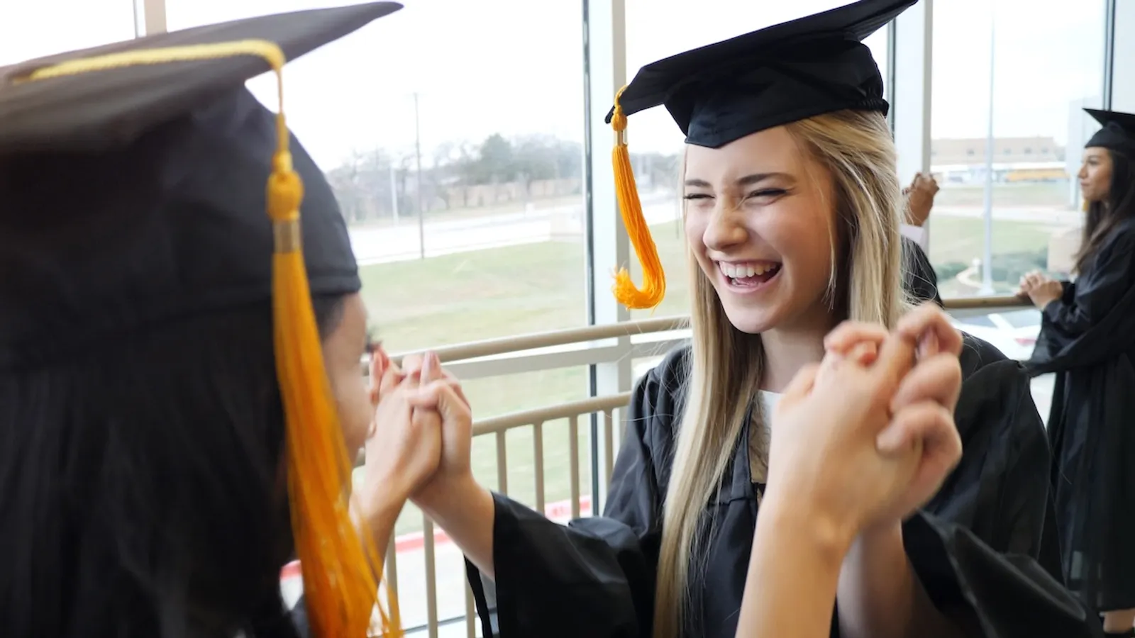 67%-of-high-school-graduates-opting-against-college-cite-cost-of-living-concerns,-poll-finds