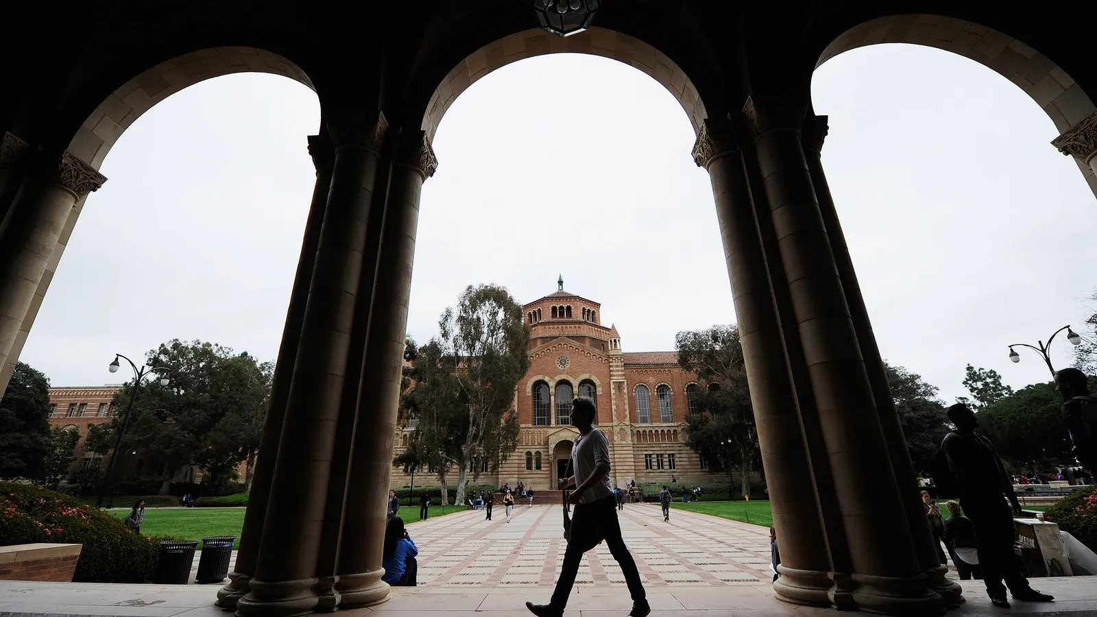 ucla-medical-school-faces-federal-civil-rights-accusation