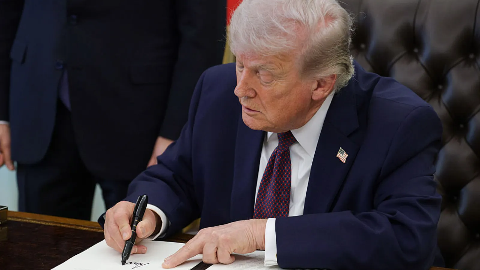 20-attorneys-general-sue-trump-administration-over-federal-contractor-dei-order